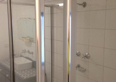 Shower Screen With Framed Door