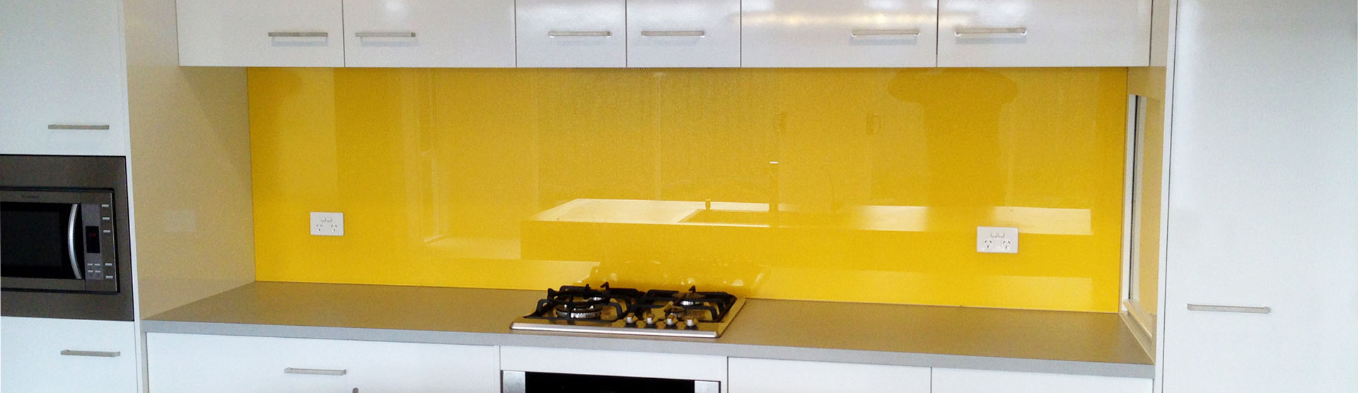 Glass splash backs - bright clean and easy to maintain