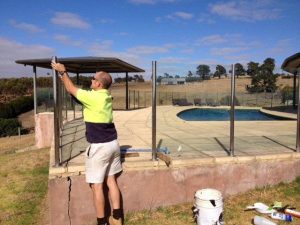 reglazing frameless pool fence